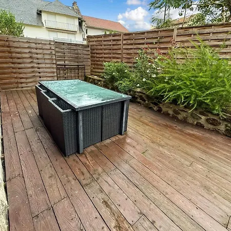 Ancien Moulin Renove, Terrasse Au Bord De L Eau